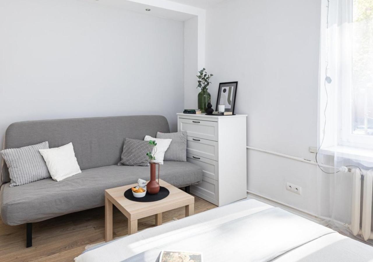 Апартаменты Superapart Dzielna 9A Варшава Экстерьер фото